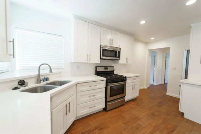 562-564 11Th Street, Imperial Beach, CA 91932