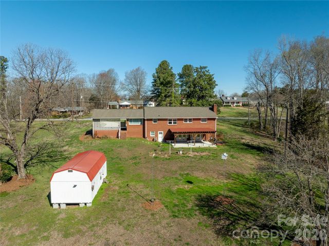 3291 Burton Road, Thomasville, NC 27360