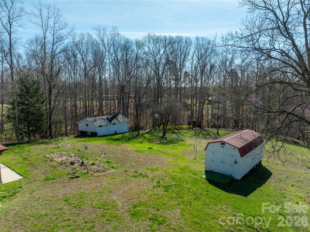 3291 Burton Road, Thomasville, NC 27360