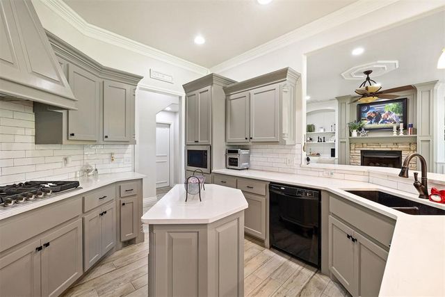 2250 Jackson Lane, Blanchard, OK 73010