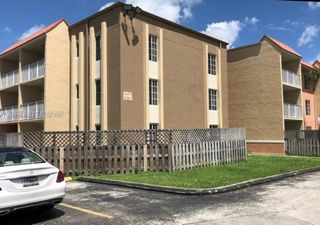 5112 NW 79th Ave 304, Doral, FL 33166