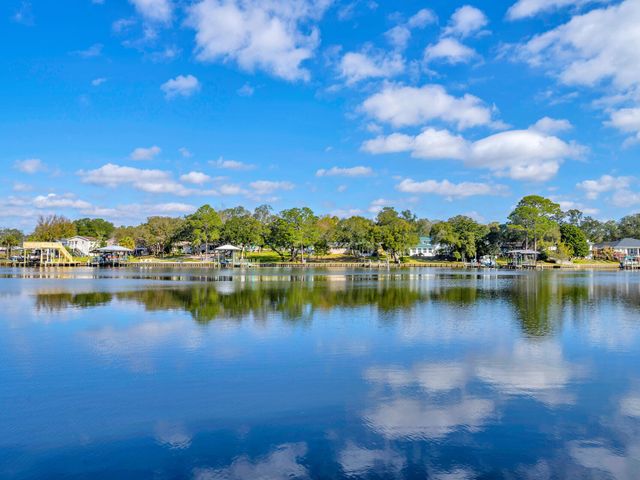 315 NW Vaughan Street, Fort Walton Beach, FL 32548