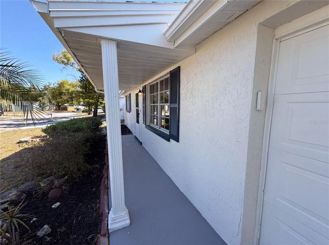 9236 MARK TWAIN LANE, Port Richey, FL 34668