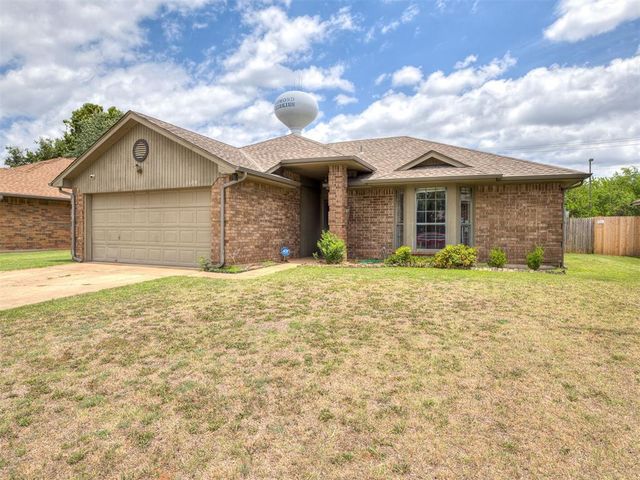 1108 Earl A Rodkey Drive, Edmond, OK 73003