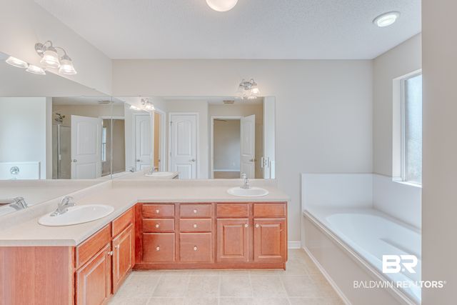 8825 Spring Grove, Mobile, AL 36695