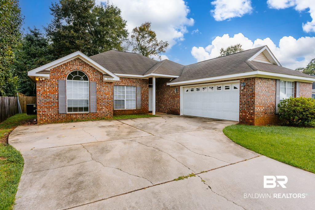 8825 Spring Grove, Mobile, AL 36695