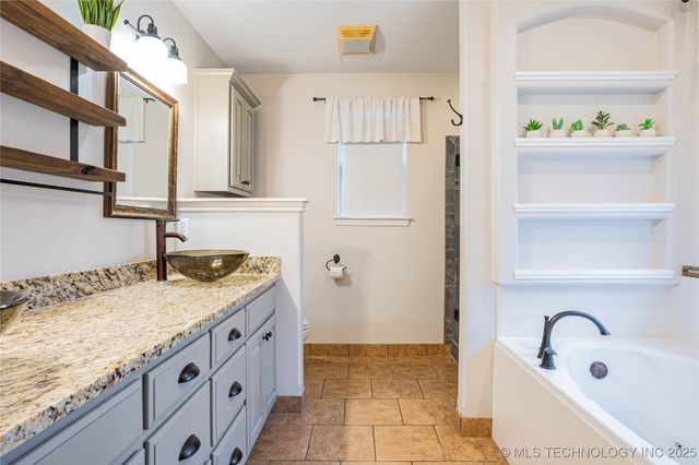 906 Aspenwood Street, Cleveland, OK 74020