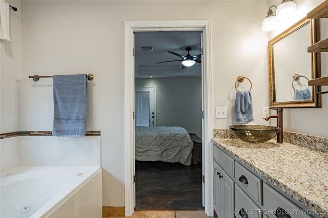 906 Aspenwood Street, Cleveland, OK 74020