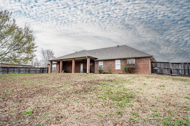 906 Aspenwood Street, Cleveland, OK 74020