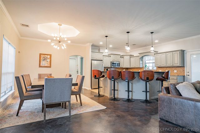 906 Aspenwood Street, Cleveland, OK 74020