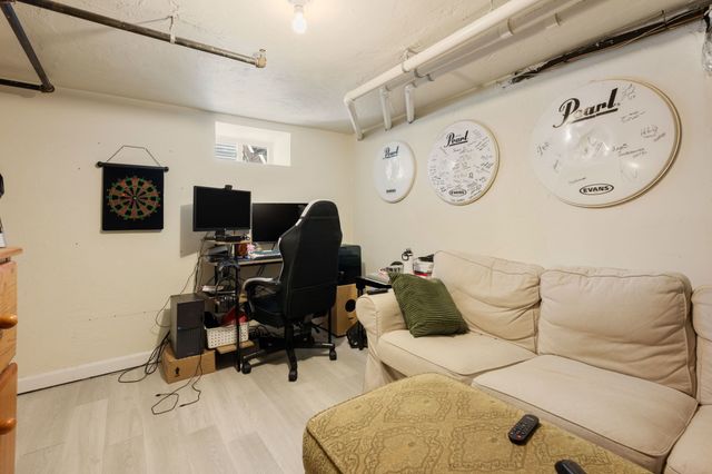 53 Myrtle St 2, Waltham, MA 02453