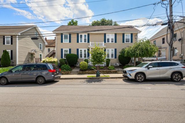 53 Myrtle St 2, Waltham, MA 02453
