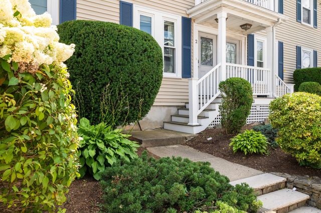 53 Myrtle St 2, Waltham, MA 02453