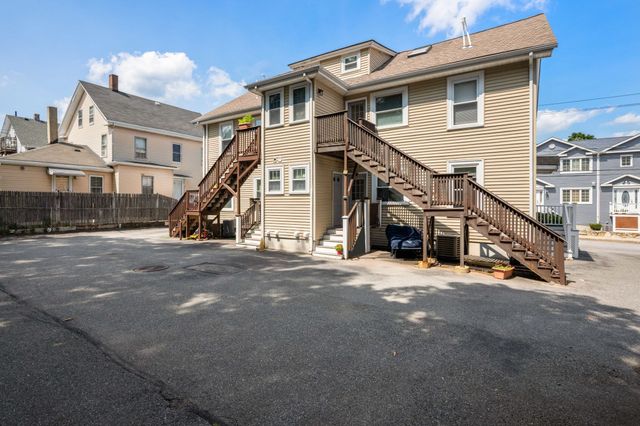 53 Myrtle St 2, Waltham, MA 02453