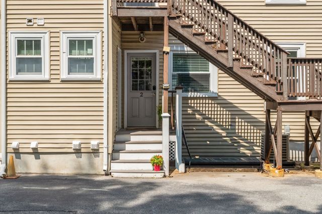 53 Myrtle St 2, Waltham, MA 02453