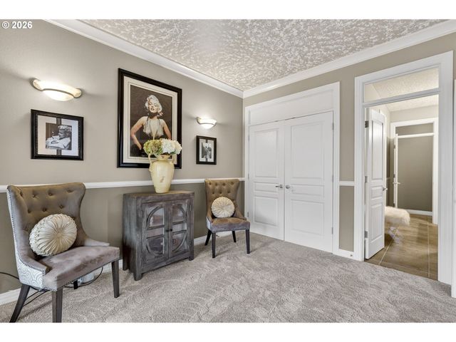 11737 Se BROCKENHURST Cir, Happy Valley, OR 97086