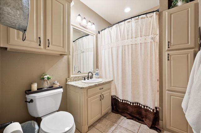 2703 Katherine Court, Dalworthington Gardens, TX 76016