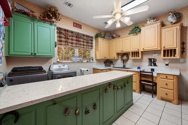 2703 Katherine Court, Dalworthington Gardens, TX 76016