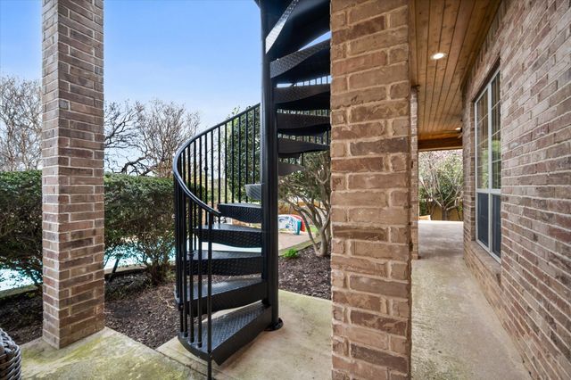 2703 Katherine Court, Dalworthington Gardens, TX 76016