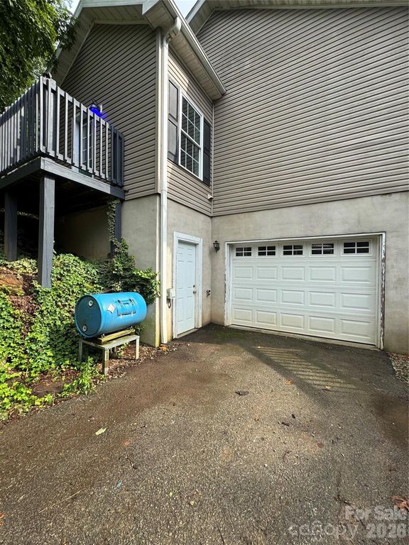 1886 Old Linville Road, Marion, NC 28752