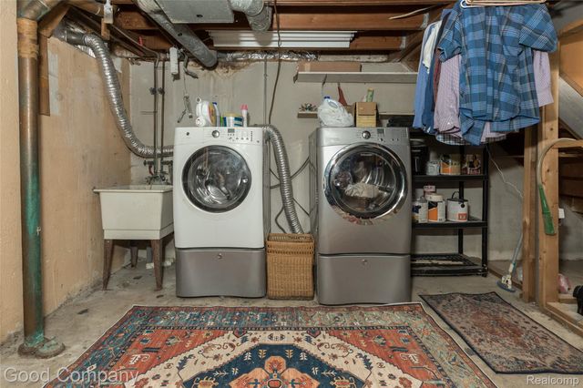 349 Fisher Court, Clawson, MI 48017