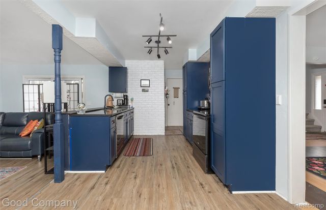 349 Fisher Court, Clawson, MI 48017