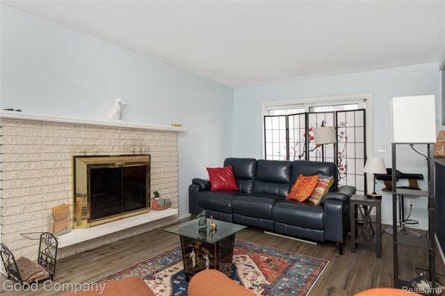 349 Fisher Court, Clawson, MI 48017