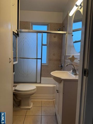 1319 73rd Street Apt 3, North Bergen, NJ 07047