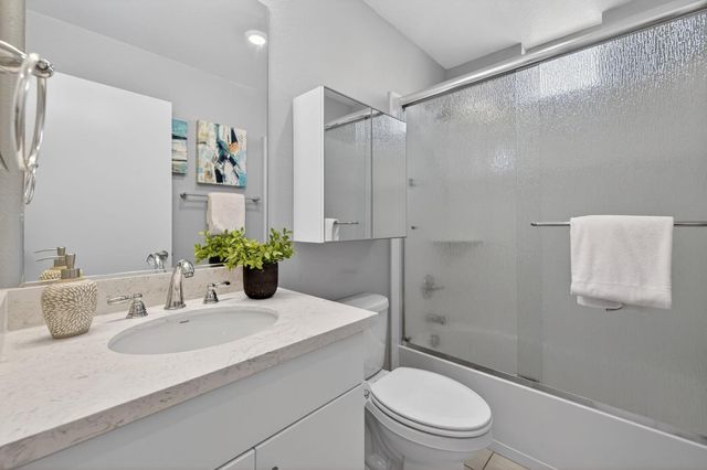 310 1st Ave, Sacramento, CA 95818