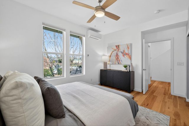 310 1st Ave, Sacramento, CA 95818