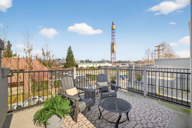 310 1st Ave, Sacramento, CA 95818