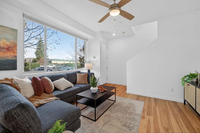 310 1st Ave, Sacramento, CA 95818