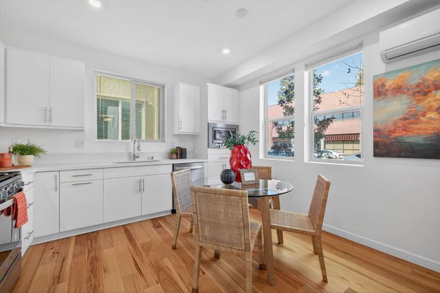 310 1st Ave, Sacramento, CA 95818