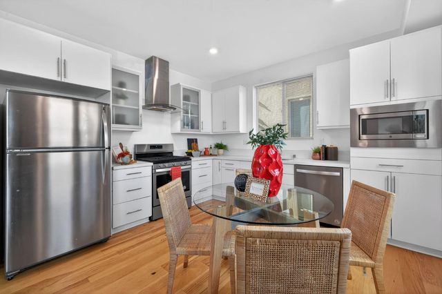 310 1st Ave, Sacramento, CA 95818