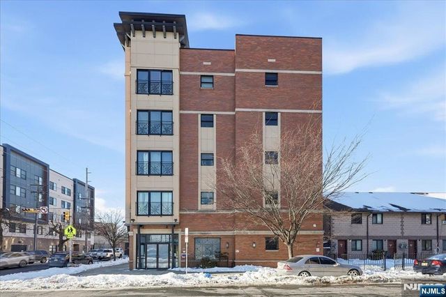 105-107 Broad Street 204, Newark, NJ 07104