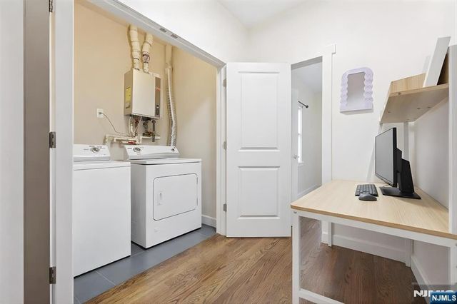 105-107 Broad Street 204, Newark, NJ 07104