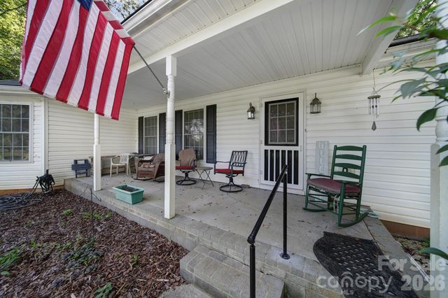 2000 Sossoman Springs Road, Midland, NC 28107