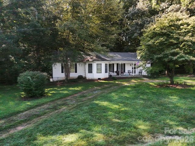 2000 Sossoman Springs Road, Midland, NC 28107
