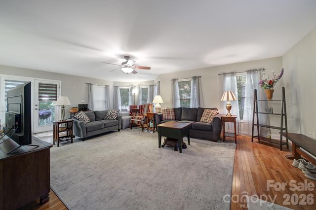 2000 Sossoman Springs Road, Midland, NC 28107