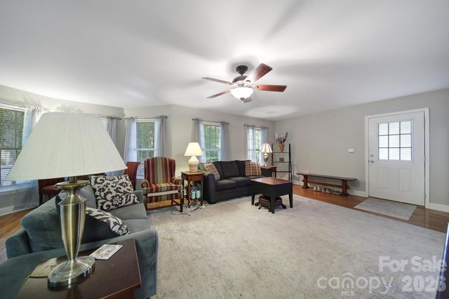 2000 Sossoman Springs Road, Midland, NC 28107