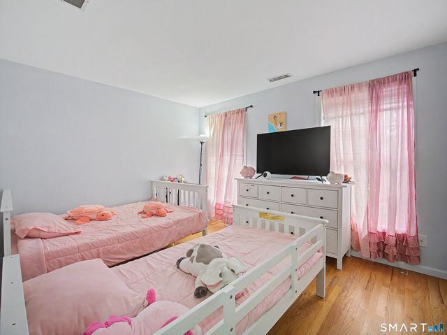 10 B Elm Street, Norwalk, CT 06850