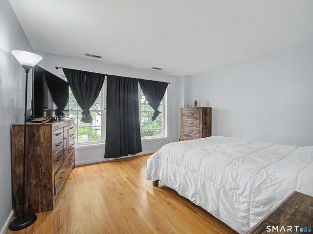 10 B Elm Street, Norwalk, CT 06850