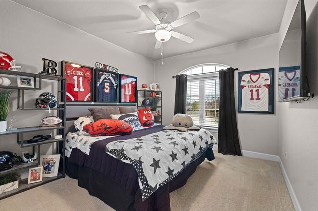 4713 W Persimmon Street, Fayetteville, AR 72704
