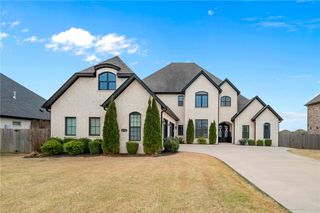 4713 W Persimmon Street, Fayetteville, AR 72704