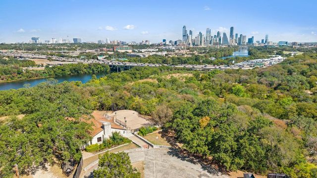 303 Ridgewood RD, Austin, TX 78746