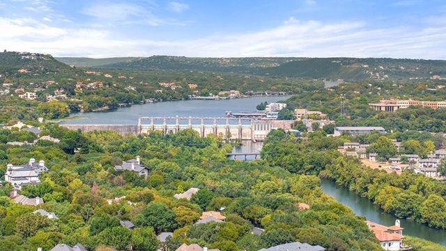 303 Ridgewood RD, Austin, TX 78746