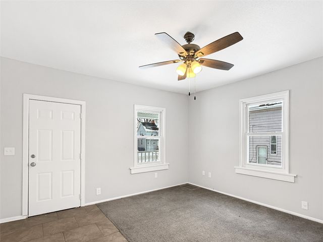 819 Cleveland Avenue, Des Moines, IA 50316