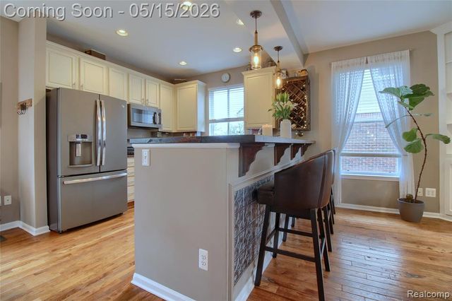 28260 Cottage Lane, New Hudson, MI 48165