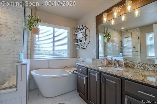 28260 Cottage Lane, New Hudson, MI 48165