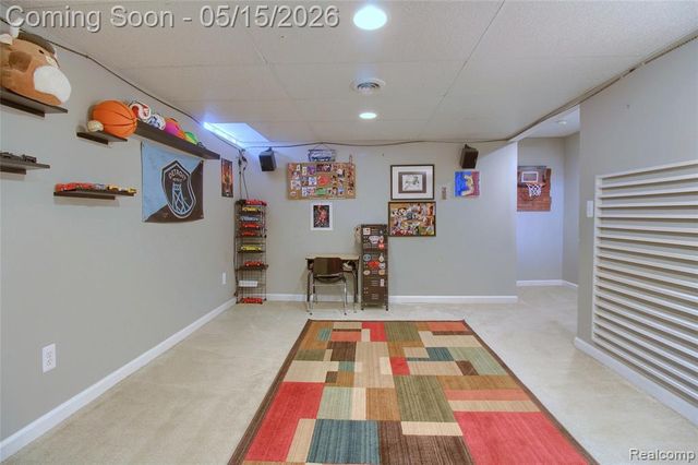 28260 Cottage Lane, New Hudson, MI 48165